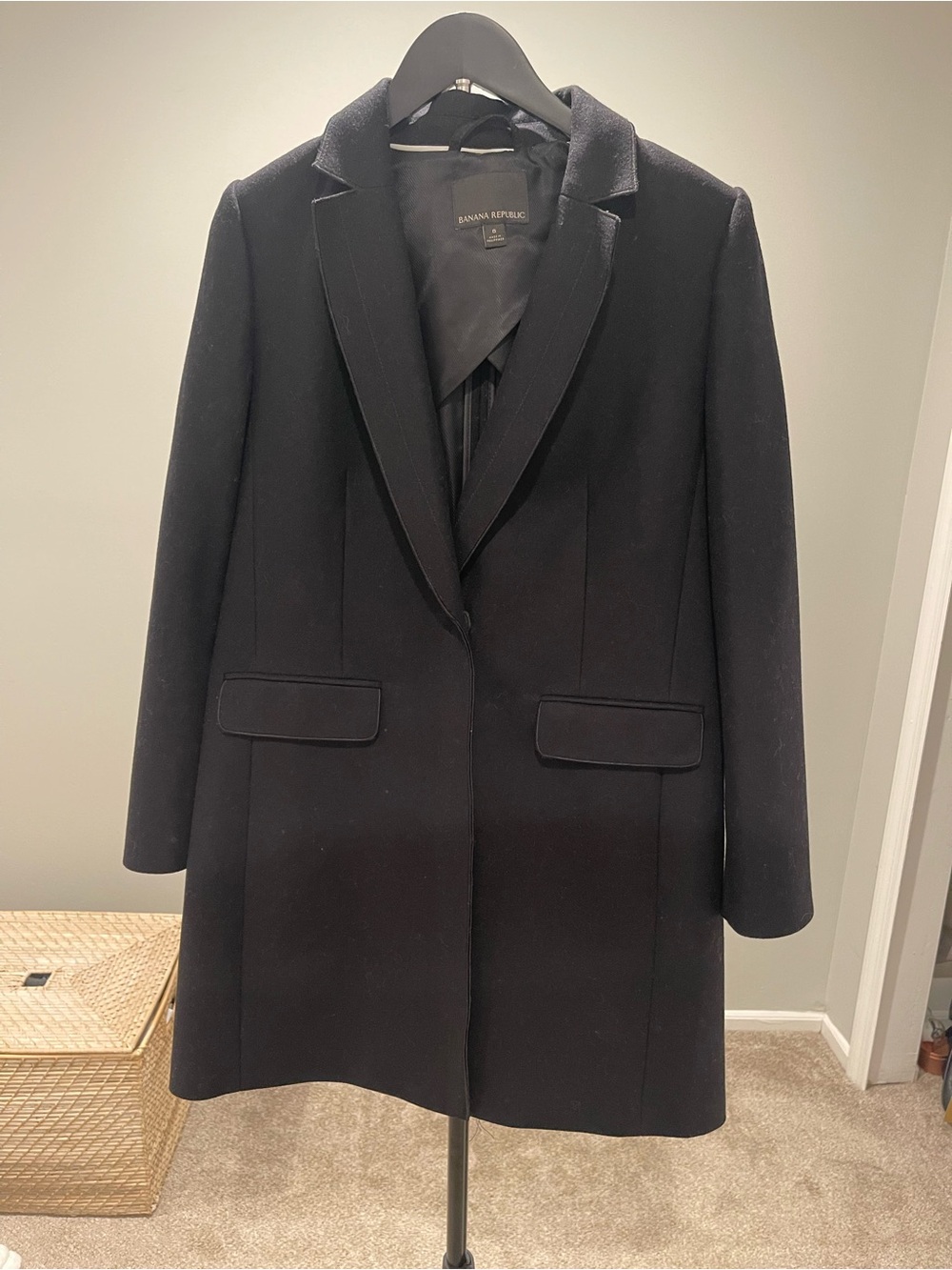 Banana Republic Black Wool-Blend Single-Breasted Coat